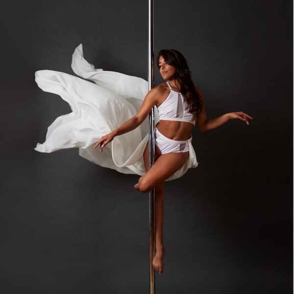 Pamela - Pole Dance Photography by Moving Art Images